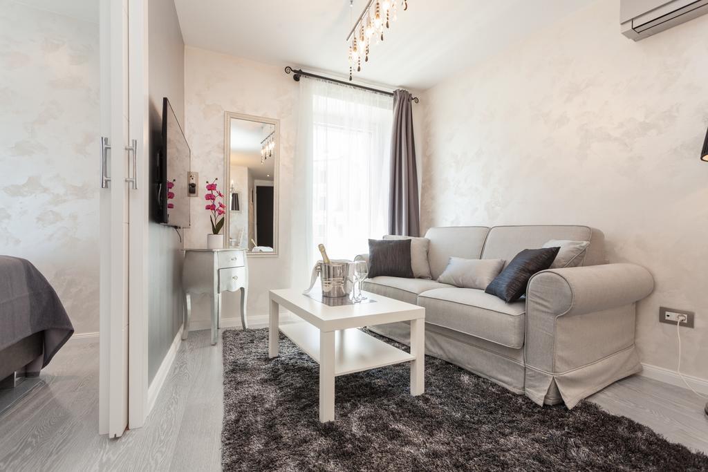 Royal Apartments Rovinj Luaran gambar