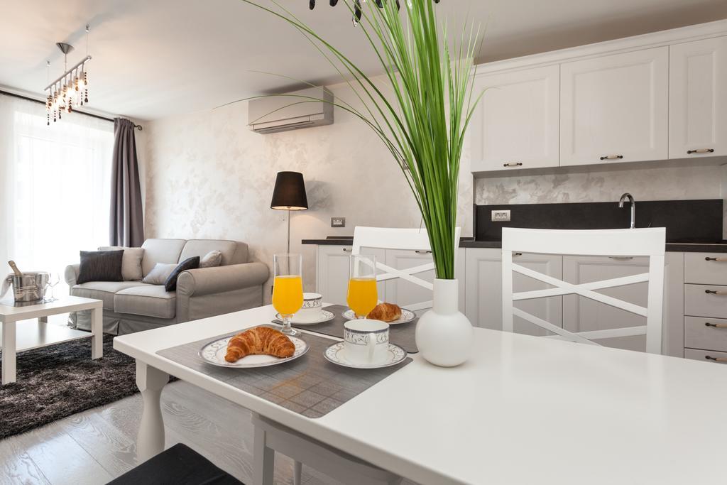 Royal Apartments Rovinj Luaran gambar